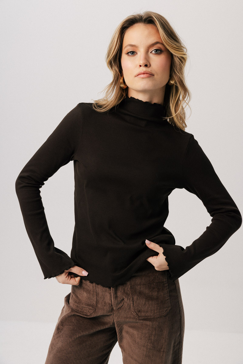 Golf Minimal espresso