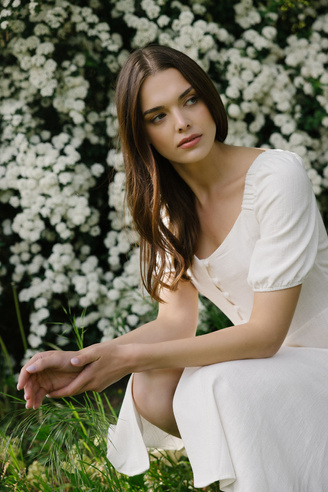 Biała sukienka Loulou creme